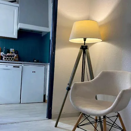 à Côté De La * La Rochelle (Charente-Maritime)